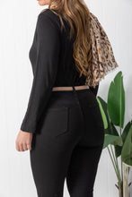 Load image into Gallery viewer, Leoni Scarf
